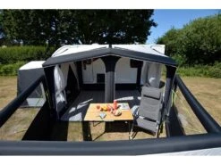 Kampa Opblaasbaar Windscherm Air Break 5 -Camper Accessories Winkel 36 2 kampa opblaasbaar windscherm air break 5 wb0005